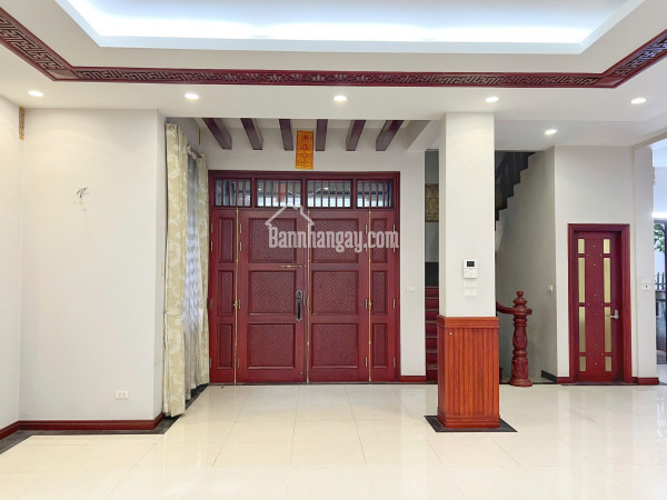 Siêu Hiếm BT góc 120m2 x 4T, MT 6m, View trực diện thung lũng hoa Hồ Tây, giá chỉ 54 tỷ.