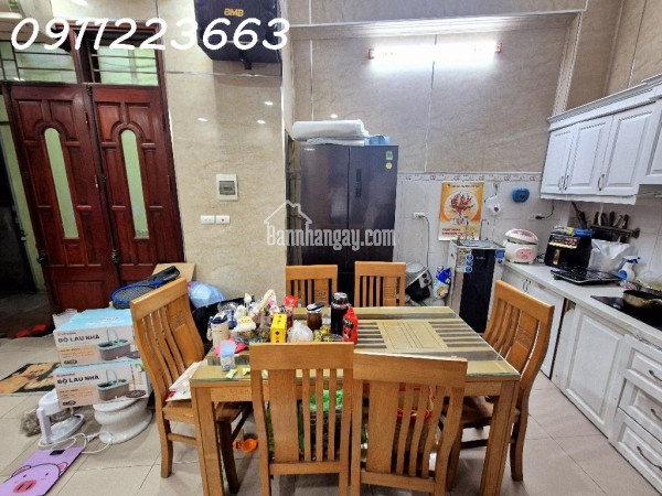 🏤 Bí mật về ngôi nhà 33m², 6 tầng giá chỉ 6 tỷ, đường Trần Khát Chân, Hai Bà Trưng