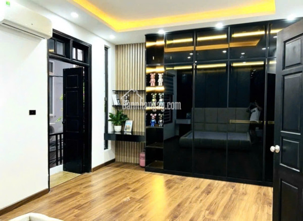 HÀNG HIẾM - VIP XUÂN THỦY – 5 TẦNG x 40M2 ĐẦY ĐỦ CÔNG NĂNG, 8.5 TỶ