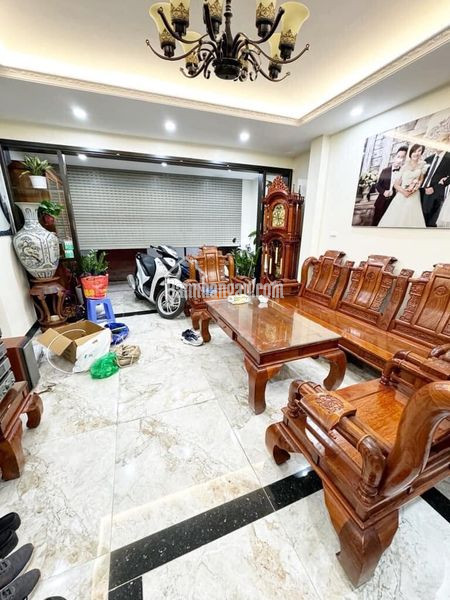 Nhà đẹp phố Vĩnh Hưng,pháp lý chuẩn, ô tô đỗ cửa, 44m2, 4 tỷ