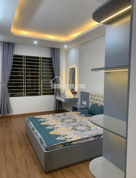 Bán nhà Kim Giang, Thanh Xuân - Nhà mới, ngõ nông 30m ô tô tránh - S34m x 5 tầng x 3PN rộng